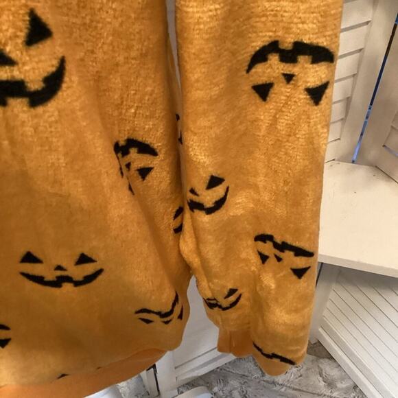 HALLOWEEN PUMPKIN SOFT PULLOVER SIZE LARGE 11/13 - Picture 3 of 7